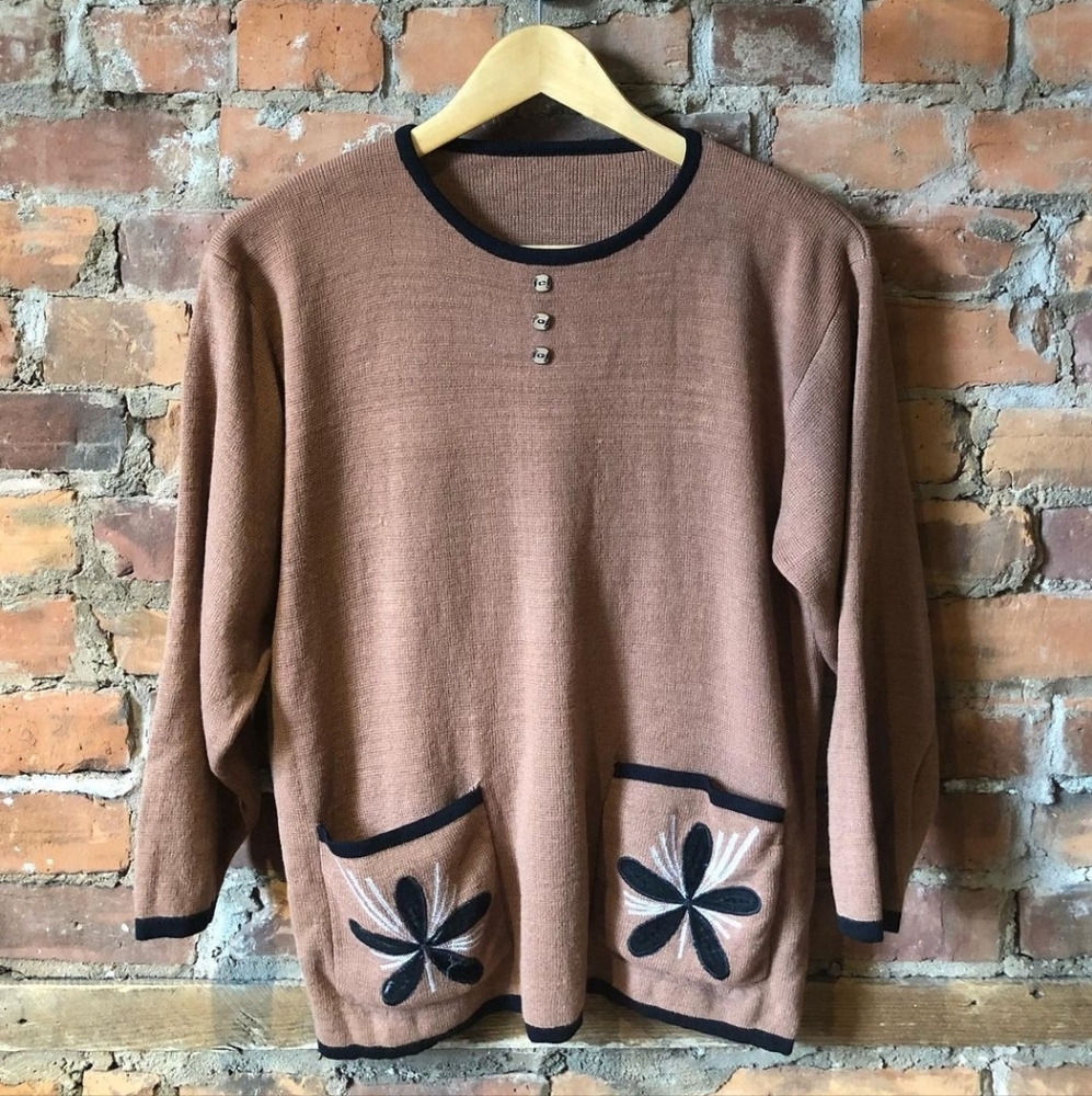 Vintage Sweater with Front Pockets